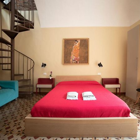 3D House Catania Centro Apartamento Exterior foto